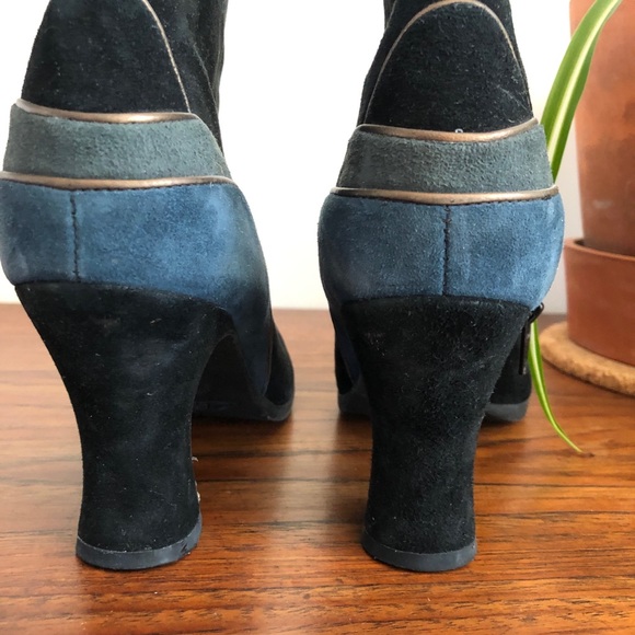 Clarks Suede booties - Picture 6 of 6